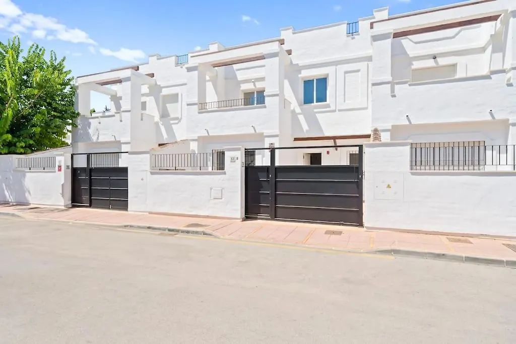 Fantastic 3 Bedroom Townhouse Los Naranjos Rdr424 Marbella Apartment