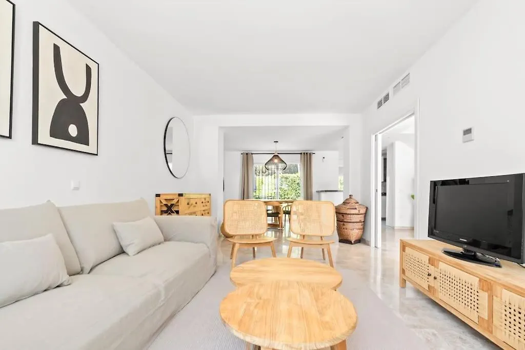 Fantastic 3 Bedroom Townhouse Los Naranjos Rdr424 Marbella Apartment