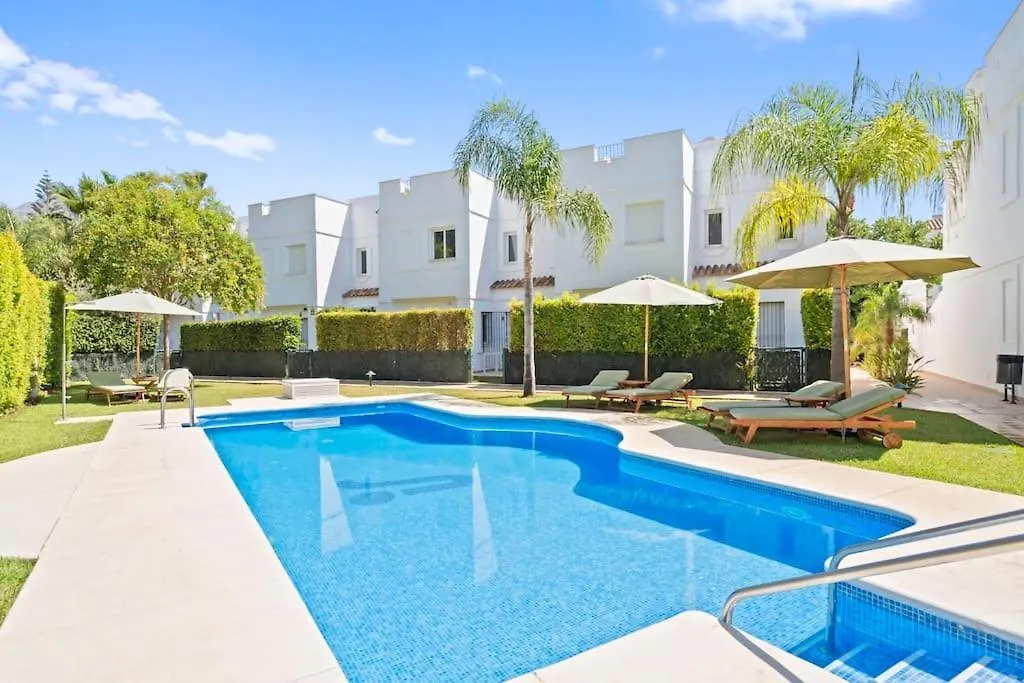 Fantastic 3 Bedroom Townhouse Los Naranjos Rdr424 Marbella